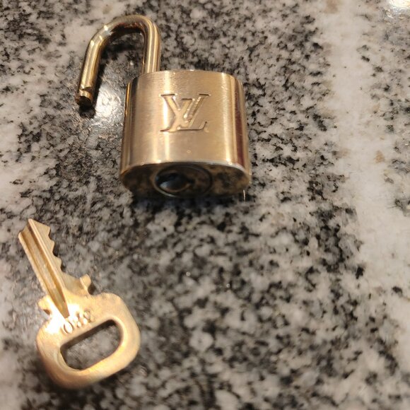Louis Vuitton Padlock Made in France with Key #320 - Picture 4 of 16
